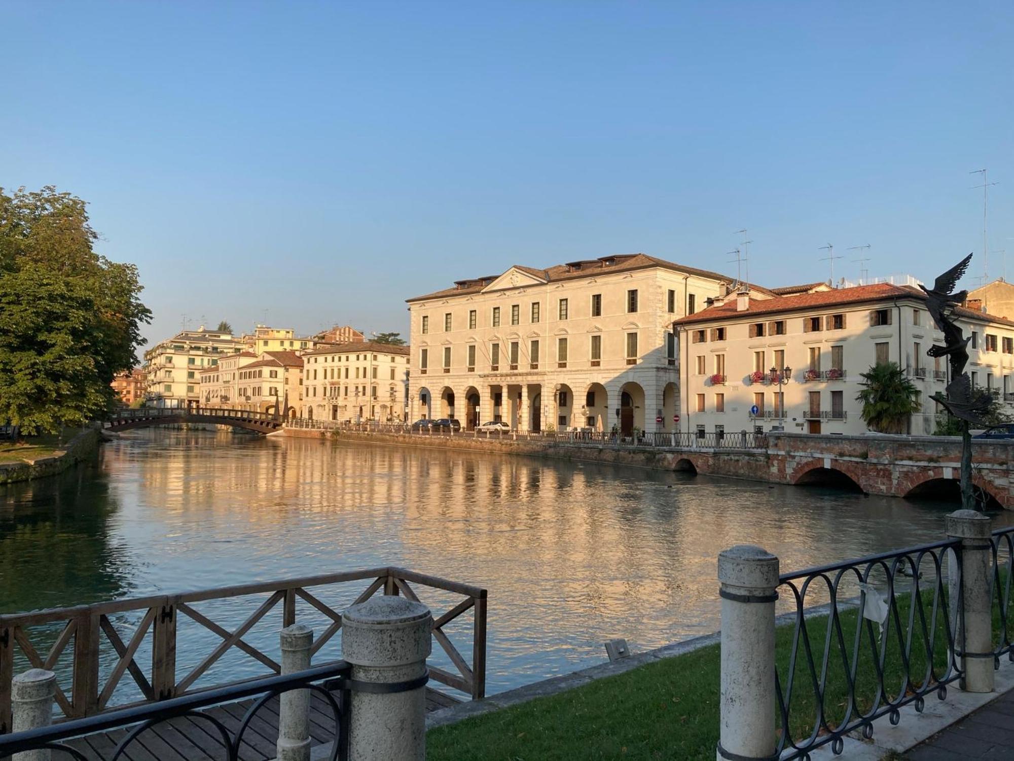 Maison Altinia, Locazione In Centro Storico A Due Passi Dalla Stazione Treviso Esterno foto